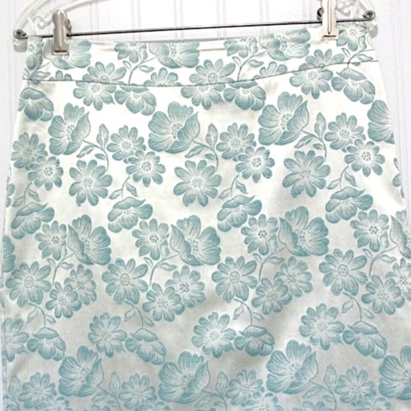 Banana Republic Aqua Silver Satin Floral Pencil Skirt, Size 8 - Picture 2 of 6